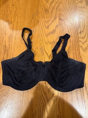 Black Underwire Women's Bra - Supportive Everyday Comfort